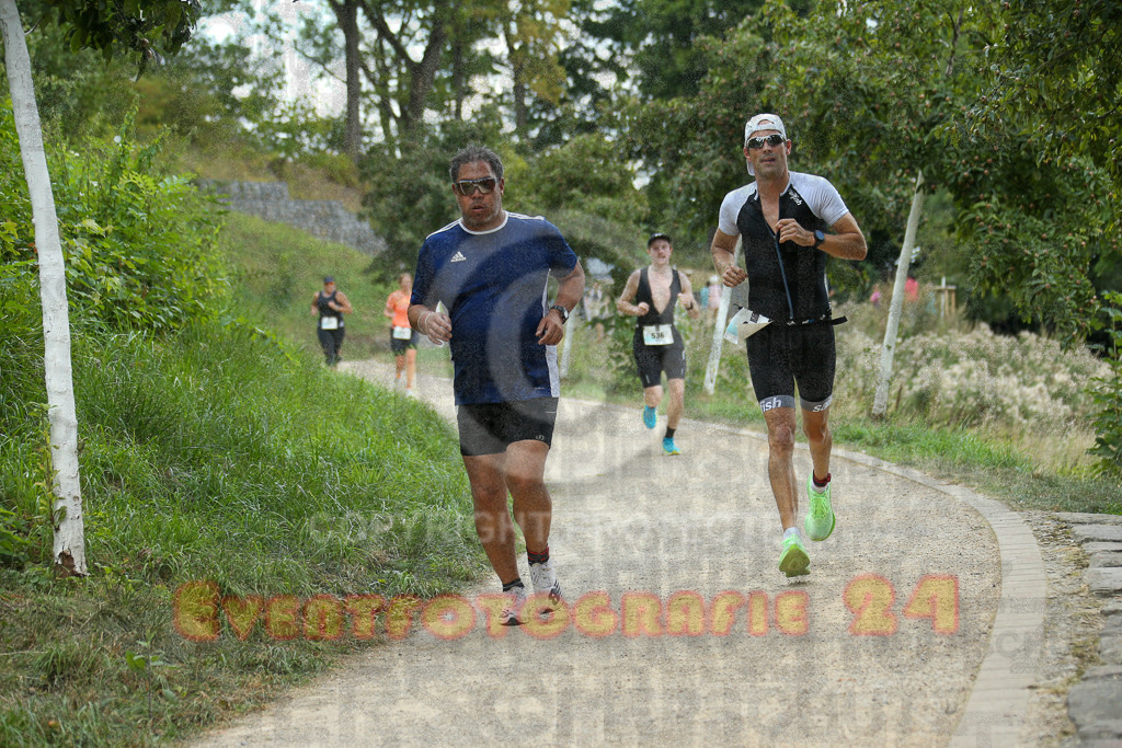 250824_1406_EX1_4976 | Sportfotografie im Rhein-Sieg Kreis, Köln, Bonn, NRW, Rheinland Pfalz, Hessen, etc. Unser Tätigkeitsfeld umfasst den Laufsport vom Volkslauf über den Marathon, Duathlon, Triathon bis zum Ultralauf wie Kölnpfad Ultra oder Schindertrail.