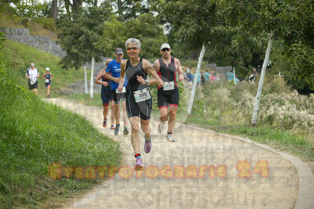 250824_1353_EX1_4146 | Sportfotografie im Rhein-Sieg Kreis, Köln, Bonn, NRW, Rheinland Pfalz, Hessen, etc. Unser Tätigkeitsfeld umfasst den Laufsport vom Volkslauf über den Marathon, Duathlon, Triathon bis zum Ultralauf wie Kölnpfad Ultra oder Schindertrail.