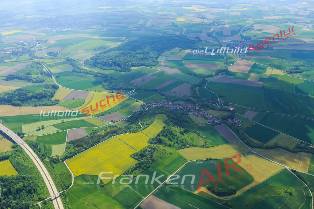 Luftbild von  Gebsattel - Luftaufnahme wurde 2015 von https://frankenair.de mittels Flugzeug (keine Drohne) erstellt - die Geschenkidee