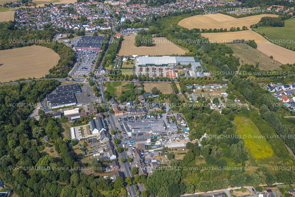 Hamm220809617Heessen | Luftbild, Kaufland Supermarkt (ehem. real), Gewerbegebiet Westberge, Kreisel Münsterstraße, Heessen, Hamm, Ruhrgebiet, Nordrhein-Westfalen, Deutschland