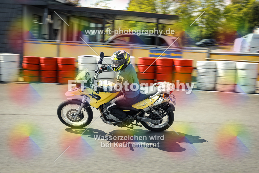 OBK_Mai_Martina_Markus-11085 | Hier findet Ihr Bilder von Touristenfahrten auf der Nürburgring Nordschleife oder von anderen Veranstaltungen die ich besucht habe. Viel Spass beim Durch Schauen 