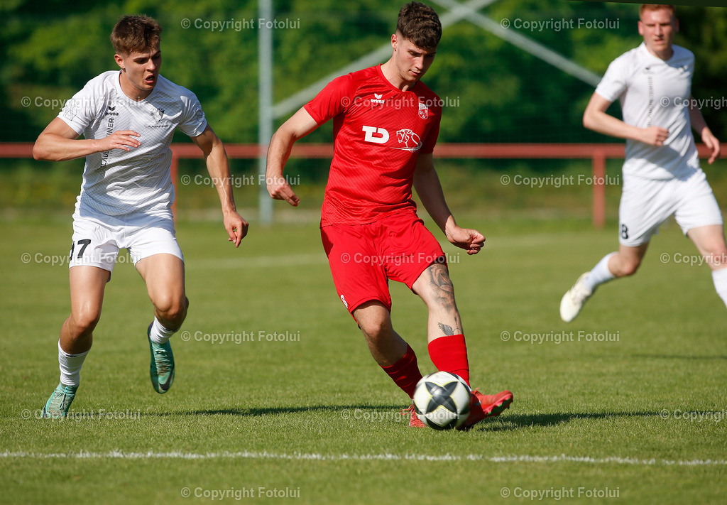 A_LUI_140625_000012 | SPORT FUSSBALL LL.OST 14.06.2025 ASKOE OEDT 1B -METALLBAU BLAUENSTEINER NAARN IM BILD : RENE WEBER (OEDT1B) UND FABIAN FARTHOFER  (NAARN) FOTO:FOTOLUI