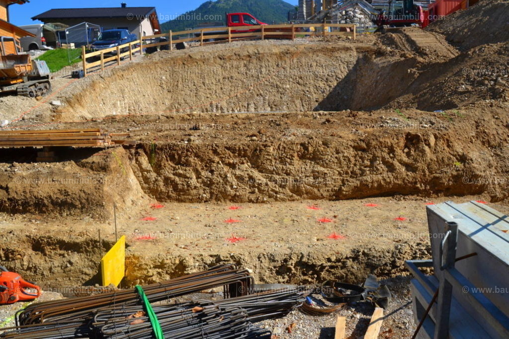 bib-lg02-erdarbeiten-0105 | Nach LV-Leistungsgruppen sortierte Detailfotos über den Bau eines Hauses. Alle Hausbau-Bilder direkt vom Urheber und Autor der Website Haus-Selber-Bauen.com