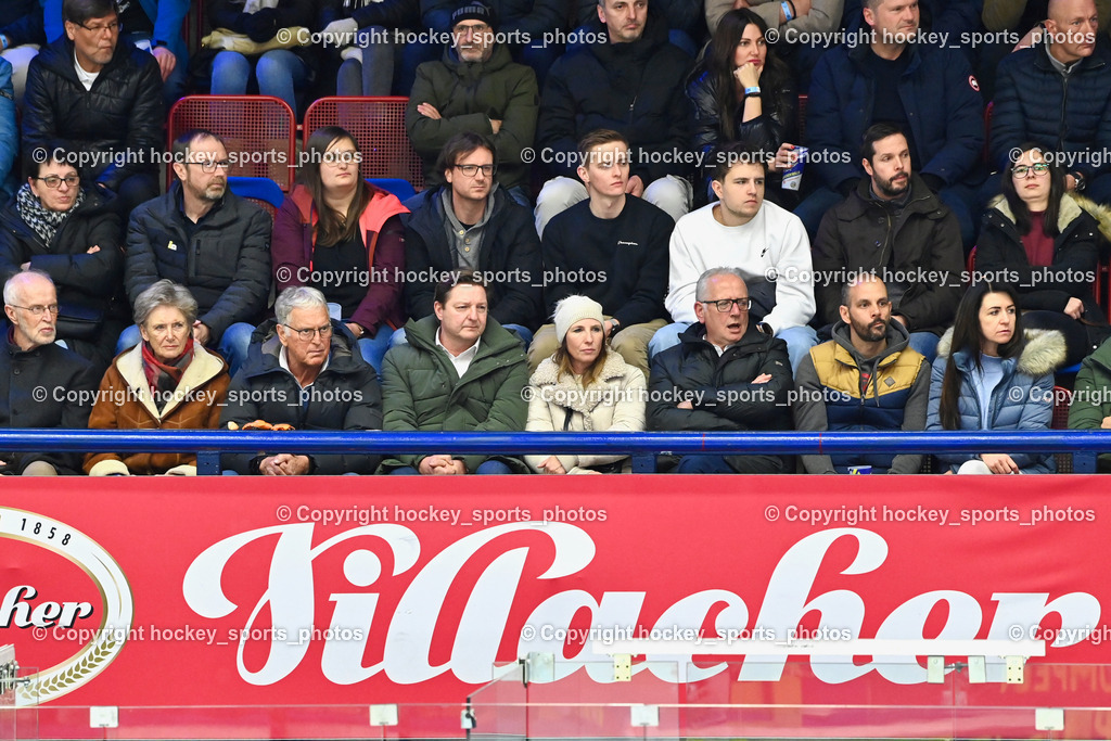 EC IDM Wärmepumpen VSV vs. STEINBACH BLACK WINGS LINZ  | Villacher Bürgermeister Günther Albel mit Gattin, Kärntner Landtagspräsident Reinhart Rohr, EC IDM Wärmepumpen VSV vs. STEINBACH BLACK WINGS LINZ , EC IDM Wärmepumpen VSV vs. STEINBACH BLACK WINGS LINZ  am 28.01.2025 in Villach (Stadthalle Villach), Austria, (Photo by Bernd Stefan)