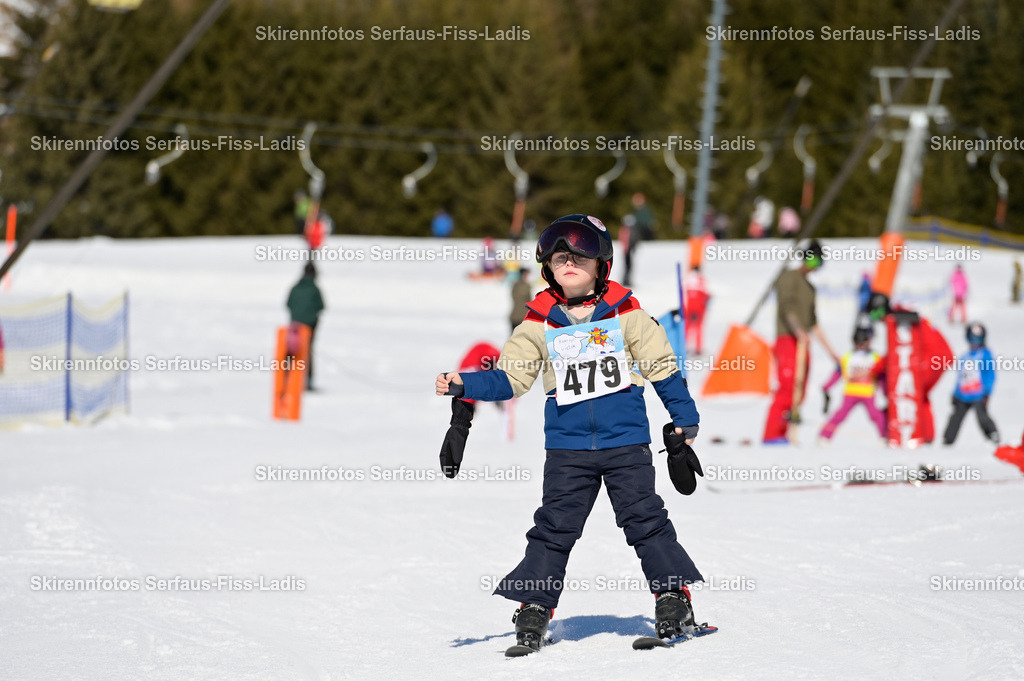 SRF_27.02.2026_380 | Skirennfotos,Serfaus,Fiss,Ladis,Kinderskirennen,Winter,Tirol,Oberland,skirace,SFL,feelfree,weil wir's genießen,ski,Ski,skifahren,Sonnenplateau, - Realisiert mit Pictrs.com