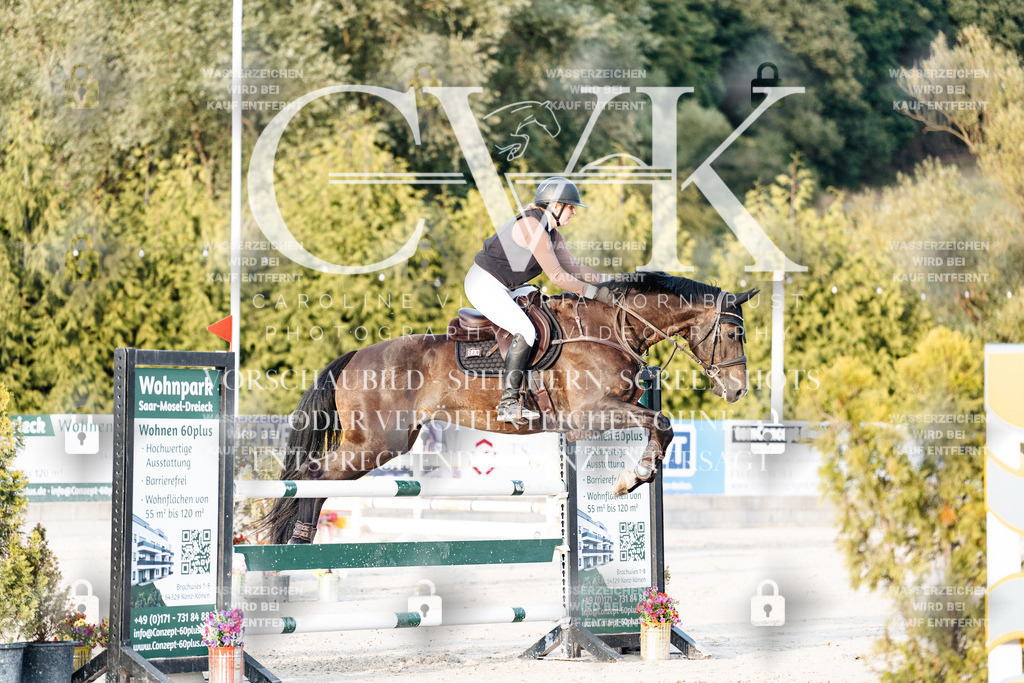 CK900973 | Turnierfotografie Pferdefotografie Trier Rheinland-Pfalz Pferdesport Reitsport Tierfotografie Sportfotografie Pferdevideo Pferdevideografie Equestrianvideography equestrianphotography  - Realisiert mit Pictrs.com