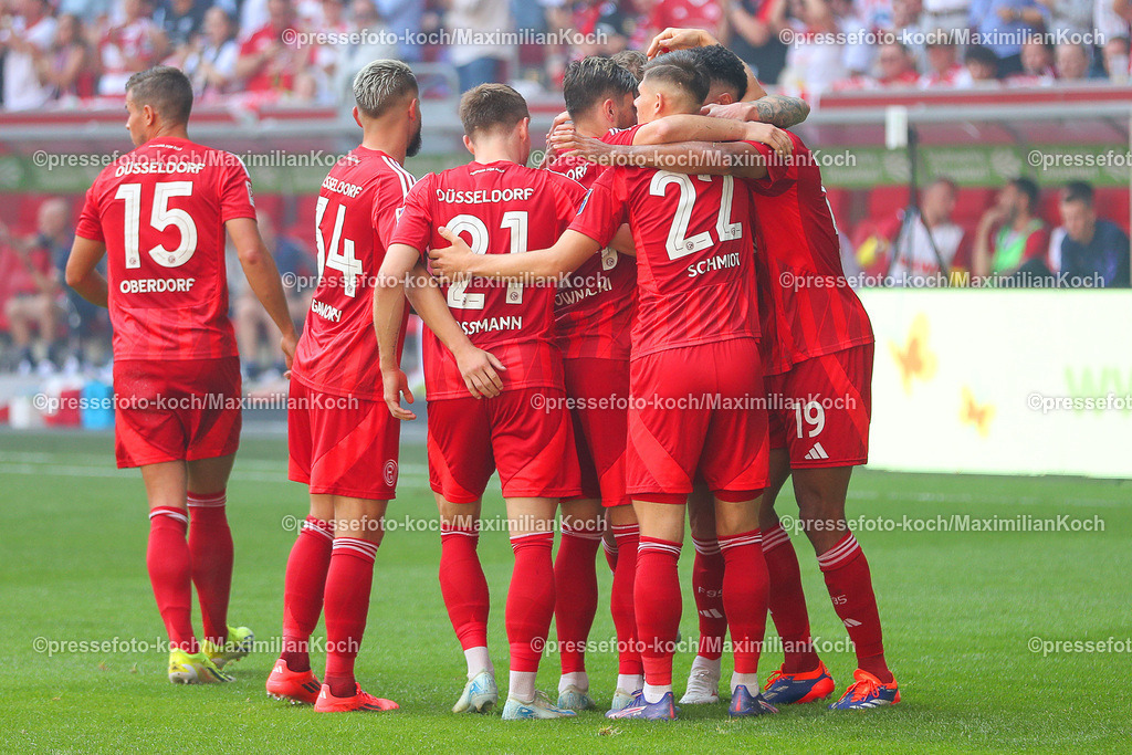 Due21092401018 | 21.09.2024, 2. Fußball Bundesliga, Fortuna Düsseldorf - 1. FC Köln, Merkur Spiel-Arena, Saison 2024 2025: Torjubel nach dem 1:1 durch Emmanuel Iyoha (Fortuna Düsseldorf #19)DFB regulations prohibit any use of photographs as image sequences and or quasi-video.