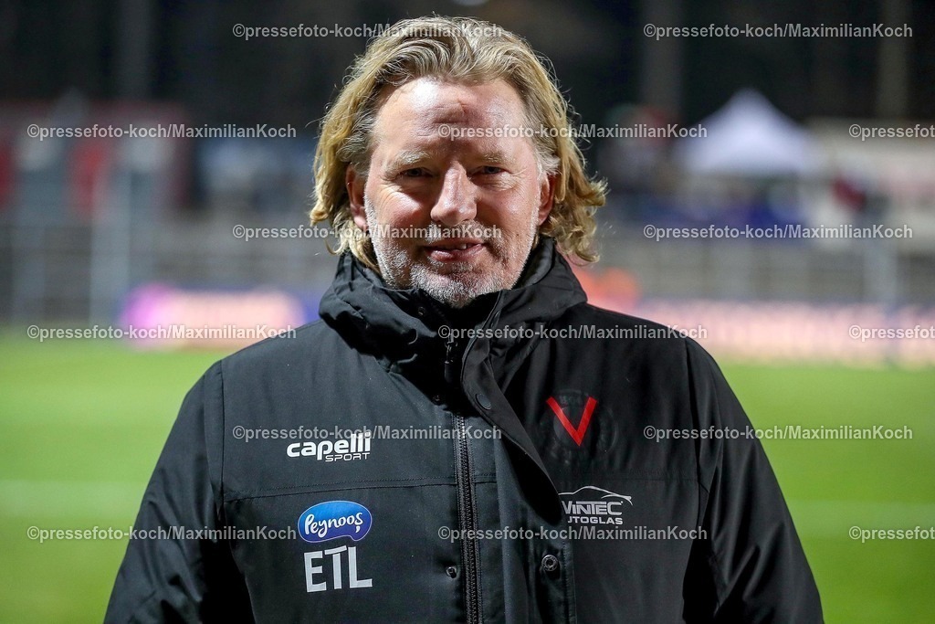 FCVK14022501110 | 14.02.2025, Fußball, FC Viktoria Köln – Alemannia Aachen, 3.Liga, Sportpark Höhenberg, Saison 2024 2025: Sportlicher Leiter Stephan Küsters (Viktoria Köln)DFB regulations prohibit any use of photographs as image sequences and or quasi-video.