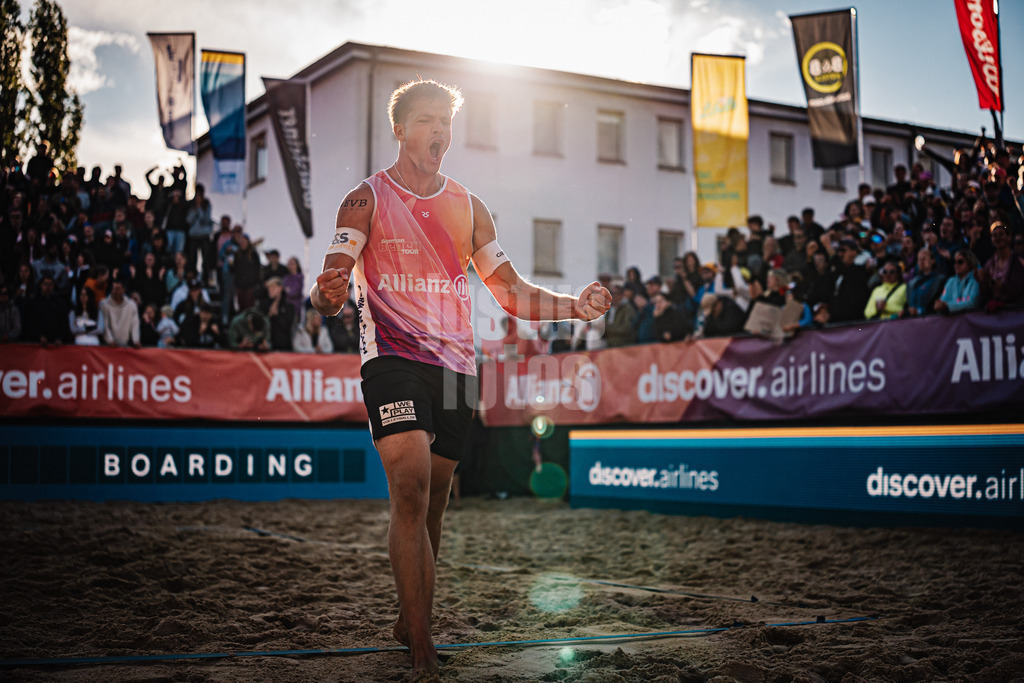 Beachvolleyball | Männer | Allianz German Beach Tour 2025 | Tourstop Berlin | 23.08.2025 | Luis Kubo jubelt