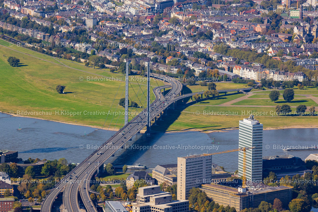 Luftbild Düsseldorf Rheinkniebrücke 439A5026 | Luftbild Düsseldorf Rheinkniebrücke - Realisiert mit Pictrs.com
