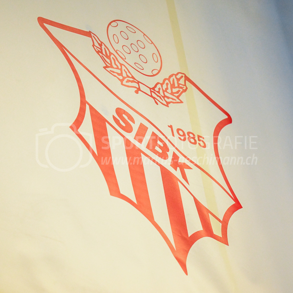 Strängnäs IBK vs FBC Kalmarsund Ungdom - 6. =January= 2024 | Strängnäs IBK vs FBC Kalmarsund Ungdom
Thomas Arena, Strängnäs
SIBK logo.
Bild: Sportfotografie Markus Aeschimann | www.markus-aeschimann.ch - Realisiert mit Pictrs.com