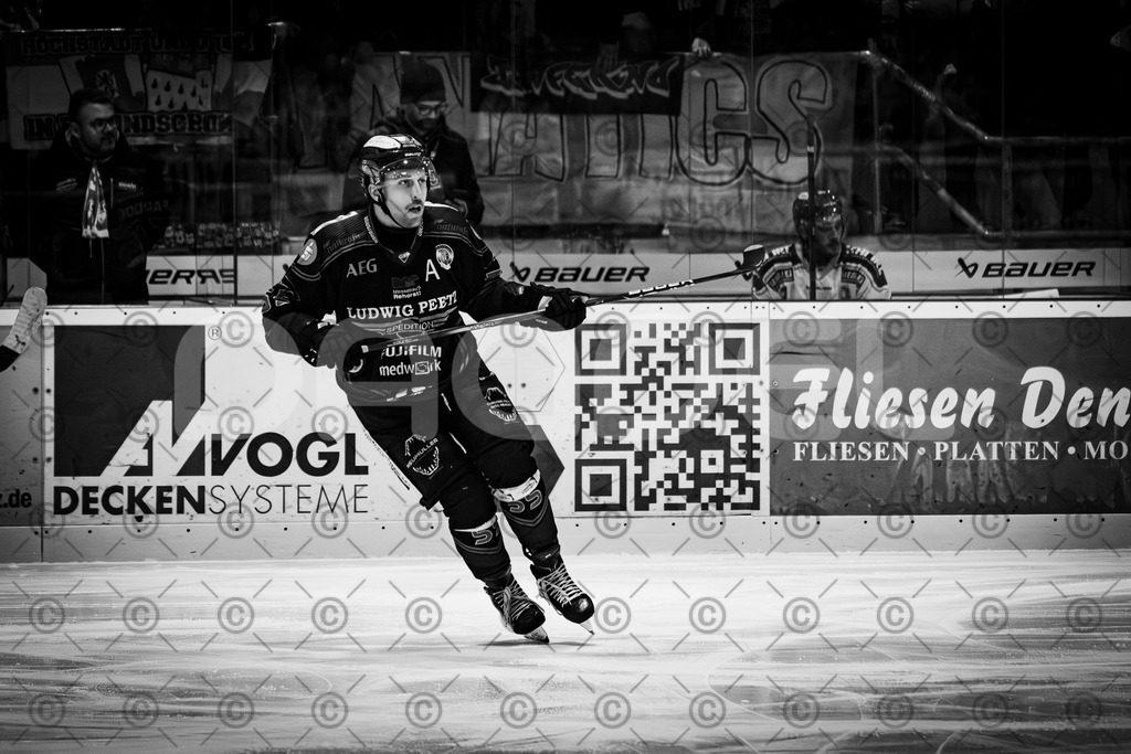 Alligators_vs_Erding_12_12_2025-168 | Höchstadt Alligators Fotogalerie: Eishockey-Action aus Franken. Professionelle Spielfotos, Portraits & Stadionbilder zum Download. Jetzt entdecken! - Realisiert mit Pictrs.com