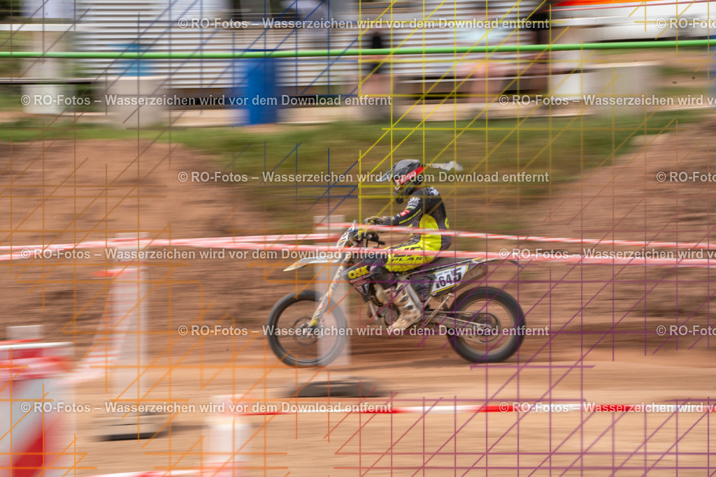Niederwürzbach 4 Lauf-1848 | Sportfotografie von RO-Fotos: Motorsport, Motocross, Enduro, Laufveranstaltungen und Triathlon. Professionelle Fotos von Sportlern und Events. - Realisiert mit Pictrs.com