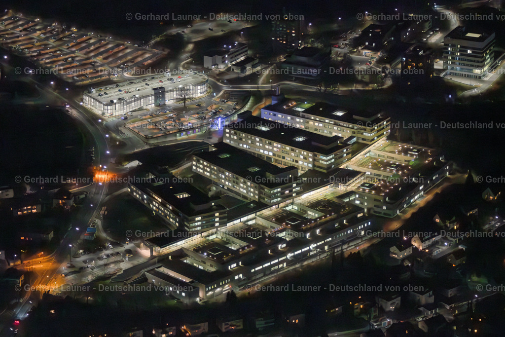 3901130 | Zentrum für Operative Medizin, Würzburg, Nachtaufnahme