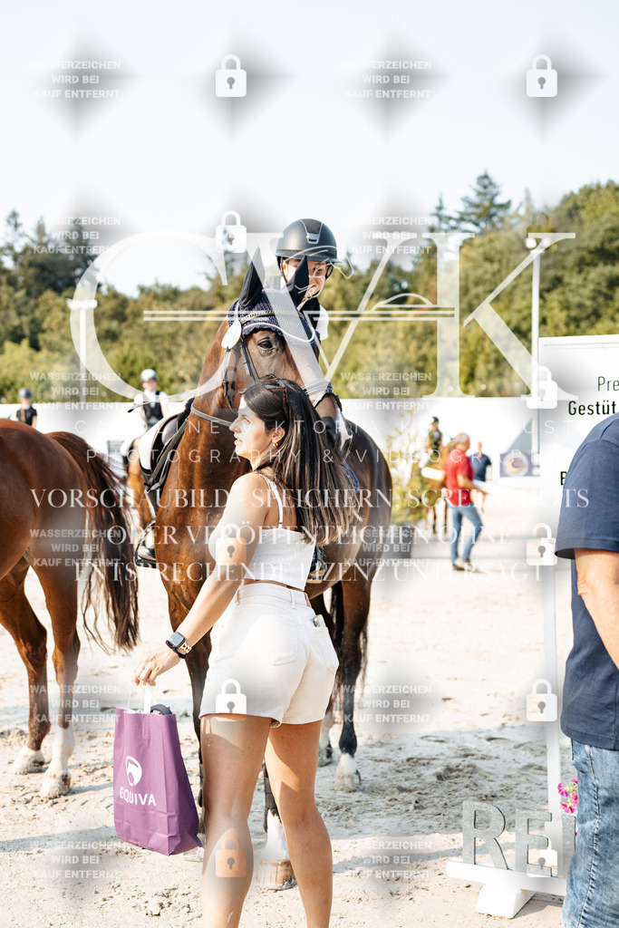 CK704448 | Turnierfotografie Pferdefotografie Trier Rheinland-Pfalz Pferdesport Reitsport Tierfotografie Sportfotografie Pferdevideo Pferdevideografie Equestrianvideography equestrianphotography  - Realisiert mit Pictrs.com