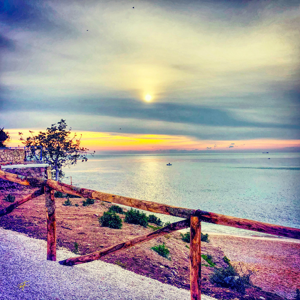 Abendstimmung in Gagnano | www-pimpup-me - Realisiert mit Pictrs.com