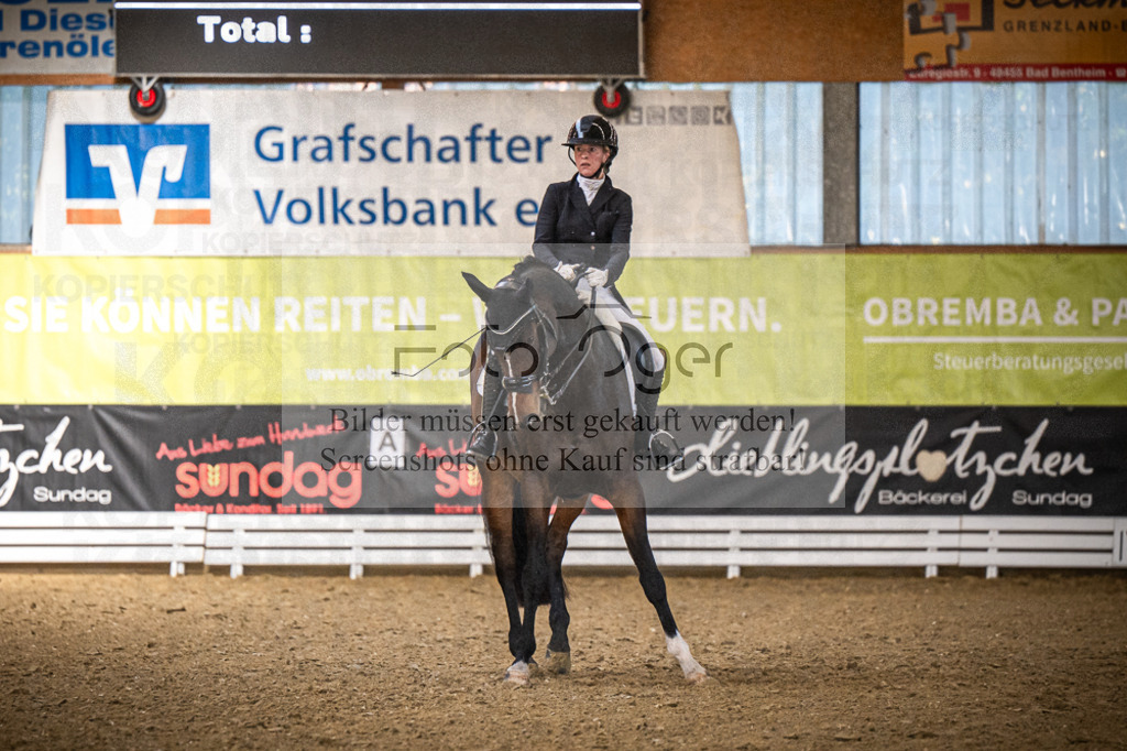 DOS_1620 | Entdecke hochwertige Reitturnierfotos von Foto Oger. Professionell, emotional und authentisch – jetzt Lieblingsmomente im Shop bestellen.Deutschlandweite Turnierfotografie. - Realisiert mit Pictrs.com