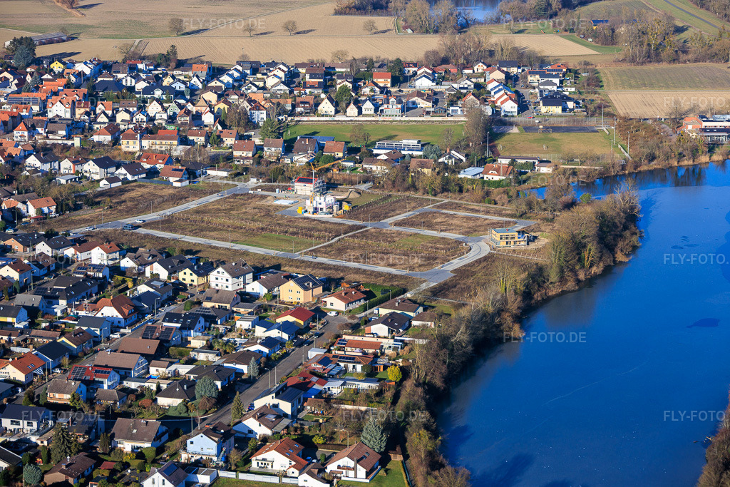 Luftbild: Neubaugebiet zwischen Michelsbach und Fischmal in Leimersheim im Bundesland Rheinland-Pfalz in Deutschland. Foto: IMG_152648.jpg vom 31.12.2025 durch Werner Riehm/FLY-FOTO.de