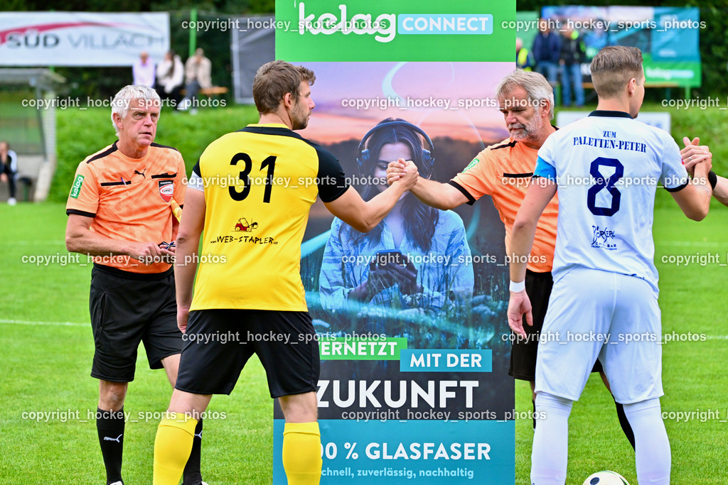 SV Arnoldstein vs. ATUS Velden | Schrittesser Johann Referee, Meschnark Lukas Referee, #31 Roman Binter SV Arnoldstein, #8 Fabian Kopeinig ATUS Velden, SV Arnoldstein vs. ATUS Velden, SV Arnoldstein vs. ATUS Velden am 16.09.2025 in Arnoldstein (Waldparkstadion Arnoldstein), Austria, (Photo by Bernd Stefan)