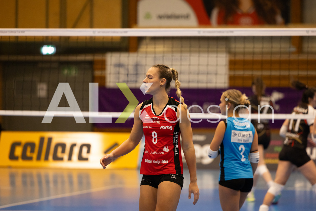 Volleyball I Frauen I Saison 2025-2026 I CEV Volleyball Challenge Cup 2026 | Women I 16th Finals I VC Kanti Schaffhausen - TJ Ostrava I 03.12.2025 | VC Kanti Schaffhausen - 8 Lina-Marie Lieb (DE) – Aussen - Realisiert mit Pictrs.com