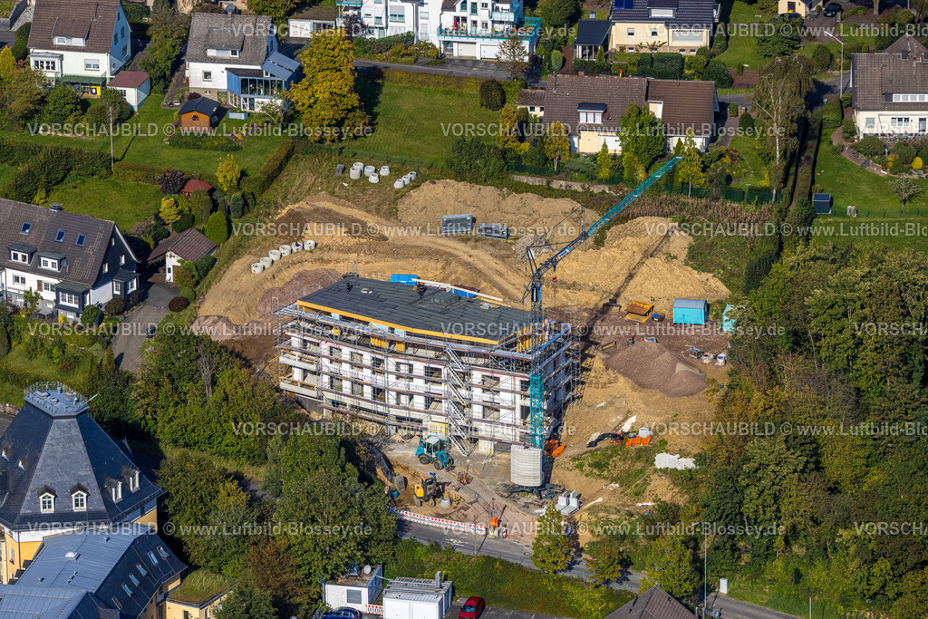 Hilchenbach230911189 | Luftbild, Baustelle mit Wohnhäuser-Neubau an der Alloheim Senioren-Residenz Im Unteren Marktfeld,  Hilchenbach, Siegerland, Nordrhein-Westfalen, Deutschland