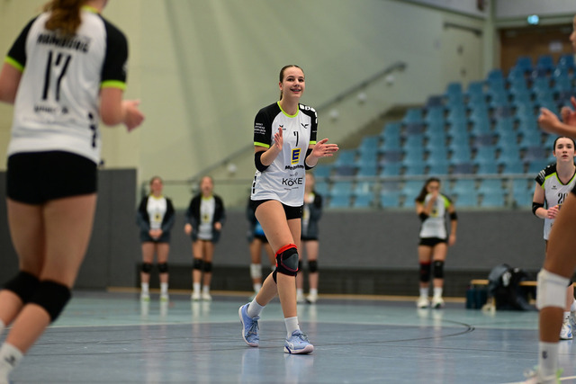 Volleyball I Frauen I Saison 2025-2026 I Regionalliga Nord I 7. Spieltag I VT Hamburg - Schweriner SC III I 26284 | Der Sportfotograf. - Realisiert mit Pictrs.com