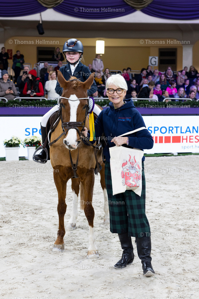 TH_Reiterwettbewerb-Linsenhoff Förderpreis_2576 | Reiterwettbewerb-Linsenhoff Förderpreis beim Festhallen Reitturnier Frankfurt 2022 am 15.12.22 in Franlkfurt, Festhalle