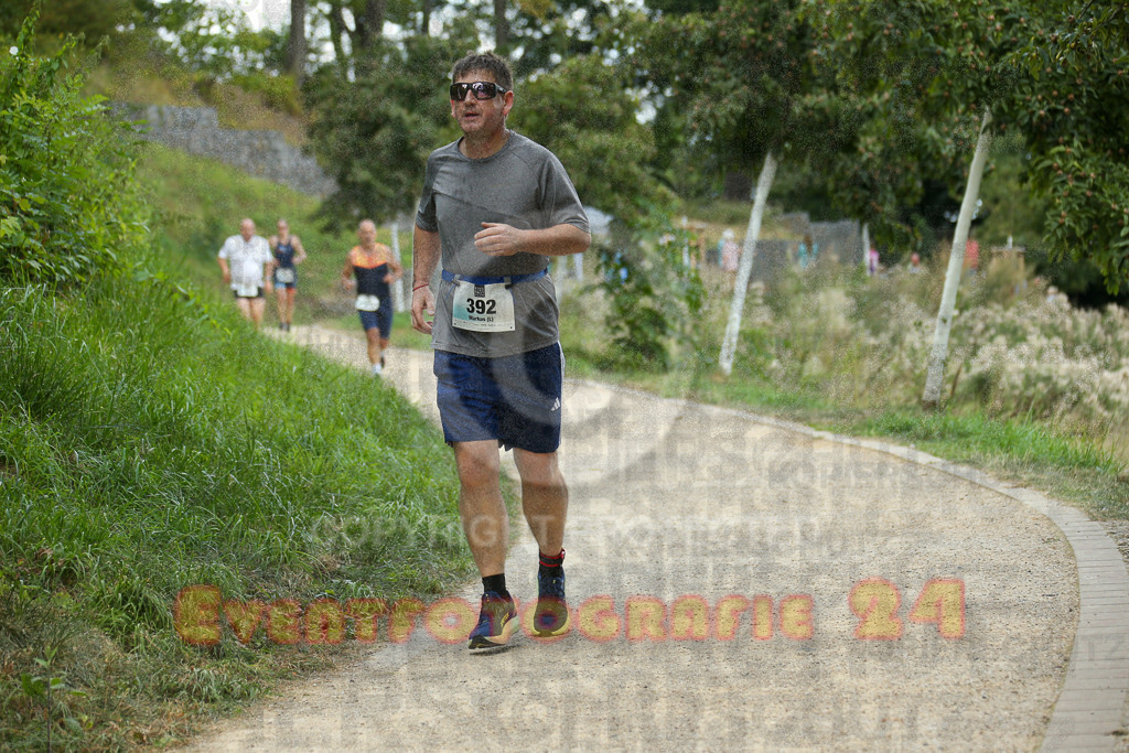 250824_1404_EX1_4841 | Sportfotografie im Rhein-Sieg Kreis, Köln, Bonn, NRW, Rheinland Pfalz, Hessen, etc. Unser Tätigkeitsfeld umfasst den Laufsport vom Volkslauf über den Marathon, Duathlon, Triathon bis zum Ultralauf wie Kölnpfad Ultra oder Schindertrail.