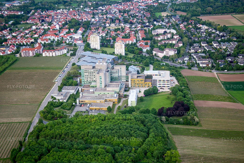 Luftbild: Klinikum im Ortsteil Herrnsheim in Worms im Bundesland Rheinland-Pfalz in Deutschland. Foto: IMG_088559.jpg vom 17.05.2016 durch Werner Riehm/FLY-FOTO.de