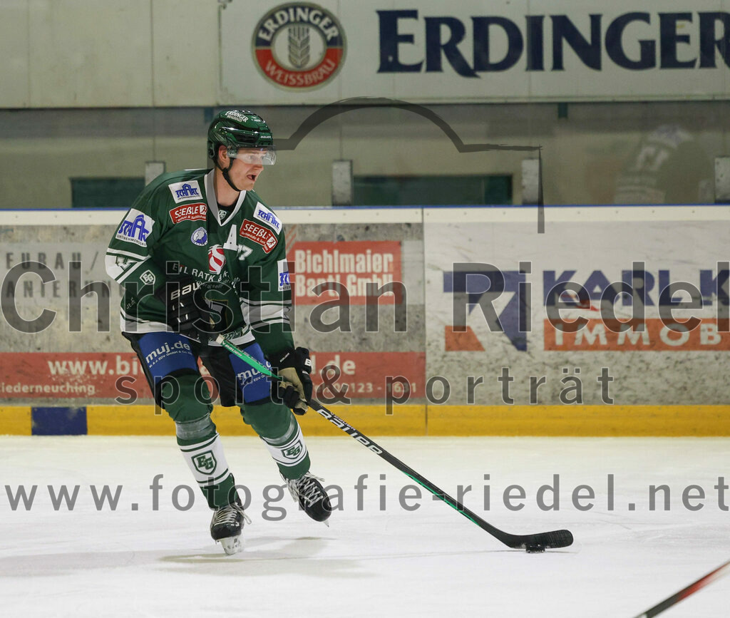 2024-01-12_095_TSV_Erding_gegen_EV_Dingolfing | Erding, Deutschland, 12.01.2024:
Eishockey, Bayernliga Vorrunde 2023 / 2024, 24. Spieltag, TSV Erding gegen EV Dingolfing, Endergebnis: 10:2

Elia Ostwald (Erding Gladiators, #17)

Foto: Christian Riedel / fotografie-riedel.net