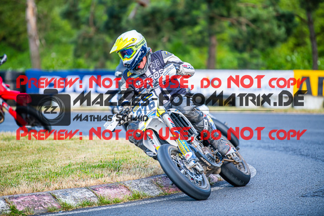 MaZZes_FotoMatrix_220528_6118 | Fotograf Mathias Schmid
Sportfotograf,
Eventfotograf,
Hochzeitsfotograf,
Portraitfotograf