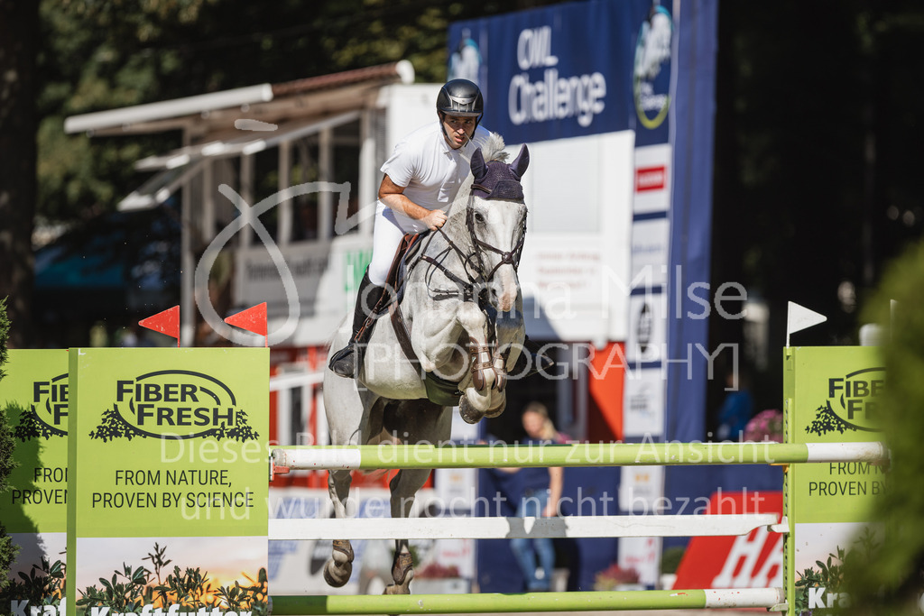 230909_OWLCh_MediumTour-221 | Deine schönsten Turniermomente als professionelle Fotos! Entdecke hochwertige Pferdesport-Fotografie im Online-Shop. Jetzt Fotos finden & bestellen!