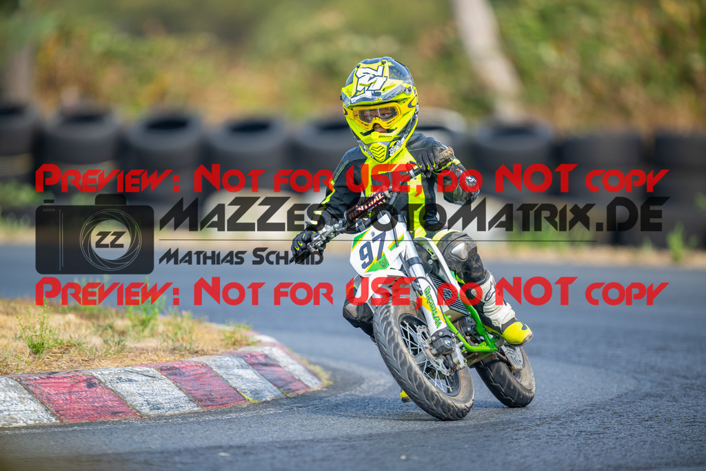 MaZZes-Fotomatrix-20260816-617023 | ROOKIES
