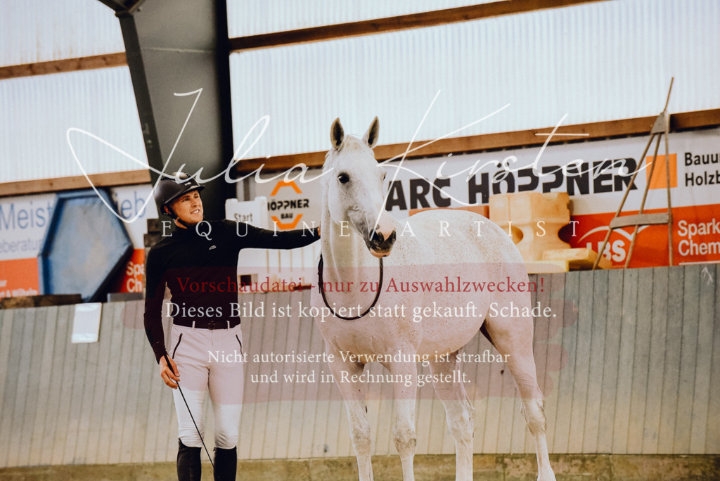 DSC_7002 | Pferde- und Turnierfotografie in Westsachsen. Pferdeportraits, Auftragszeichnungen und intuitive Kunst.