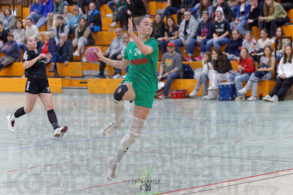 2024-10-19_319 | Jugendbundesliga B-Jugend weiblich; HSG Kleenheim/Langgöns - Longericher SC am 19.10.2024 in Oberkleen (Weidig-Halle) - Realisiert mit Pictrs.com