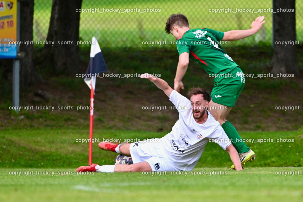 FC ASKÖ Gmünd vs. Union Matrei  | #9 Oliver Josef Steiner Matrei, #4 Daniel Pichorner FC Gmünd, FC ASKÖ Gmünd vs. Union Matrei , FC ASKÖ Gmünd vs. Union Matrei  am 21.09.2024 in Gmünd (Sportplatz Gmünd), Austria, (Photo by Bernd Stefan)