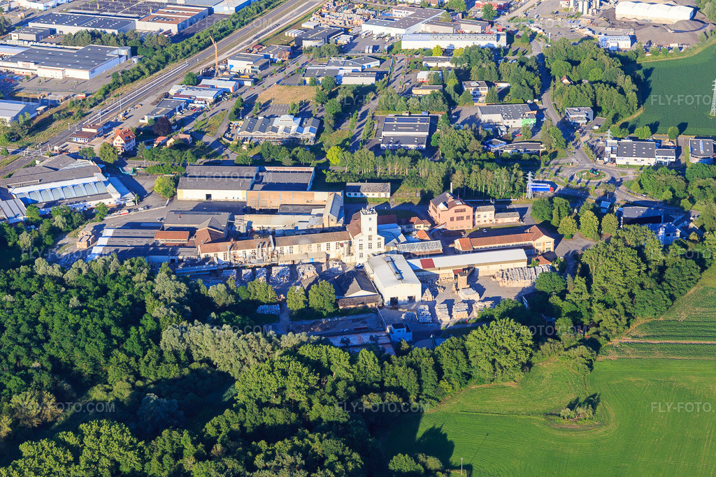 Aerial view: Cenpa SAS in Schweighouse-sur-Moder in the state Bas-Rhin, France. – Photo: IMG_115466.jpg taken on 06/16/2019 by Werner Riehm/FLY-FOTO.com – Resolution of the original: 5107 x 3405 px