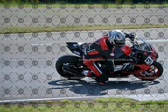 26BT02-0278 | markuskiefer.com - Realisiert mit Pictrs.com