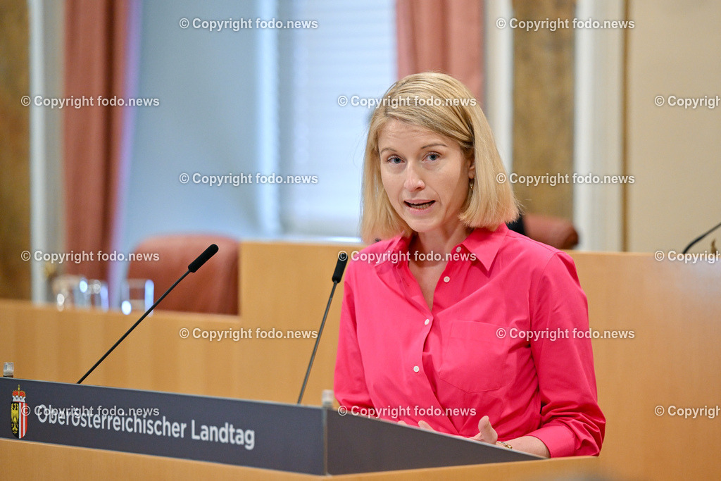 Landhaus Linz_ Promenade_ Landtagssitzung_ 15.06.2023-8 | 15.06.2023, Landhaus Linz AUT, Promenade, Landtagssitzung, im Bild LH-StvIn Christine Haberlander (VP)