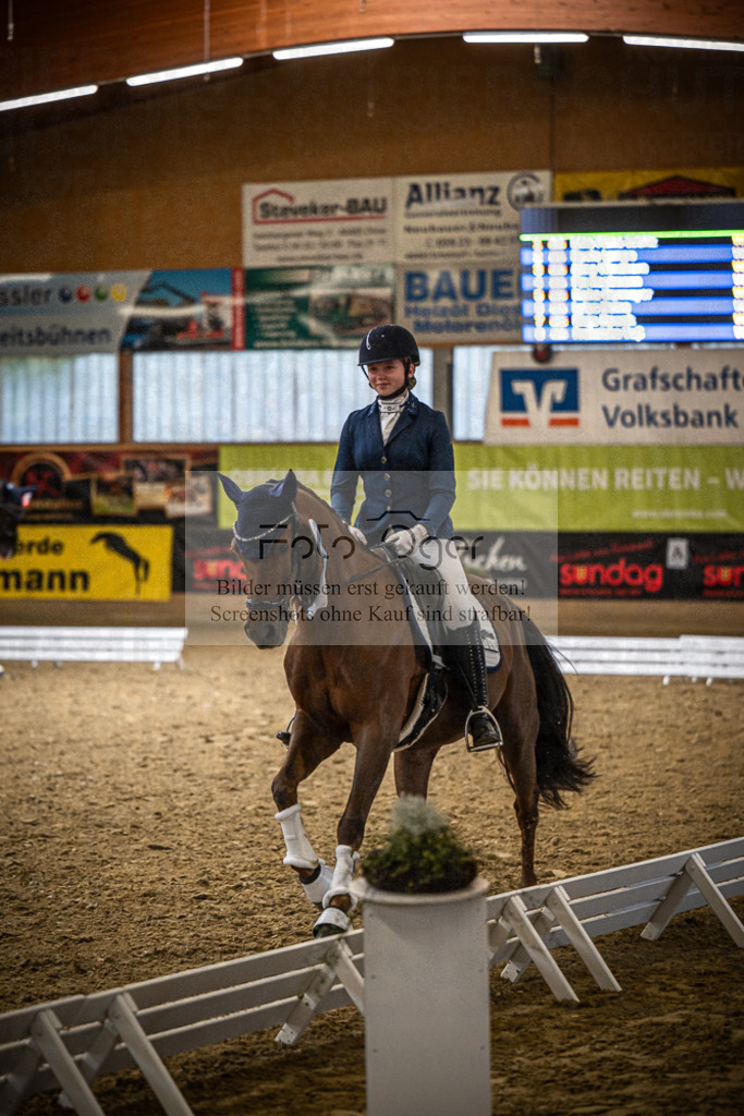 DOS_0076 | Entdecke hochwertige Reitturnierfotos von Foto Oger. Professionell, emotional und authentisch – jetzt Lieblingsmomente im Shop bestellen.Deutschlandweite Turnierfotografie. - Realisiert mit Pictrs.com