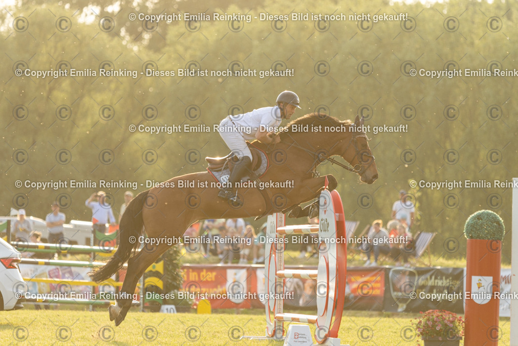 CL5A1524 | Emilia Reinking Fotografie - Realisiert mit Pictrs.com