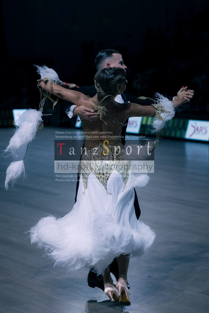 20251101_TGP_5937 | Tanzsportbilder, Standardtanz, Lateintanz, WDSF, DTV, LTVB, dancecomp, goc, hessen tanzt, blaues band der spree, walzer, tango, wiener walzer, slowfox, quickstepp, samba, rumba, cha-cha-cha, paso doble. jive, hd-kroft photography, turniertanzsport