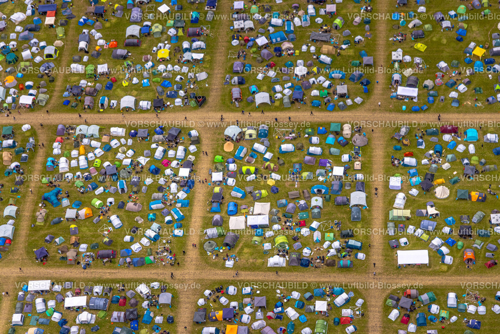 Bottrop240701547Kirchhellen_RuhrpottRodeo | Luftbild, Ruhrpott-Rodeo 2024 Musikevent am Flugplatz Schwarze Heide, Zeltplatz, Kirchhellen-Nord-West, Bottrop, Ruhrgebiet, Nordrhein-Westfalen, Deutschland