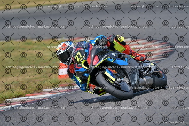25bt04-1692 | markuskiefer.com - Realisiert mit Pictrs.com