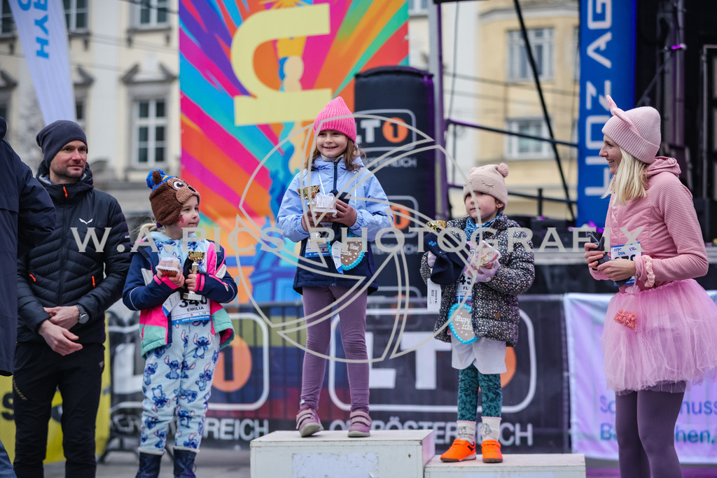 SILVESTERLAUF LINZ 25 | Linz, AUSTRIA, 31. Dezember 25, TRIRUN SILVESTERLAUF LINZ 25 , Image shows: 
Photo: WAPICS / BINDER Manuel