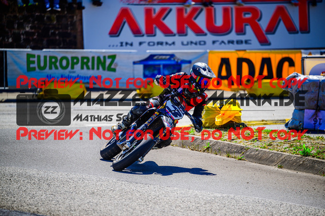 MaZZes_FotoMatrix_240816_6021986_0135 | UE40