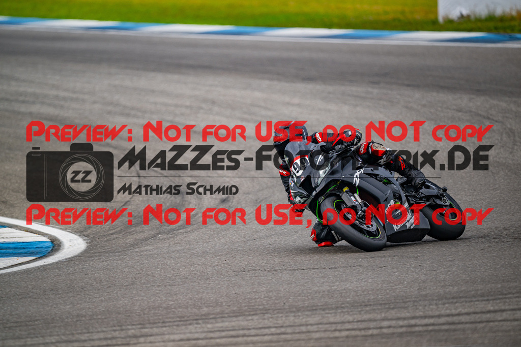 MaZZes_FotoMatrix_240701_6007705_3902 | WEISS