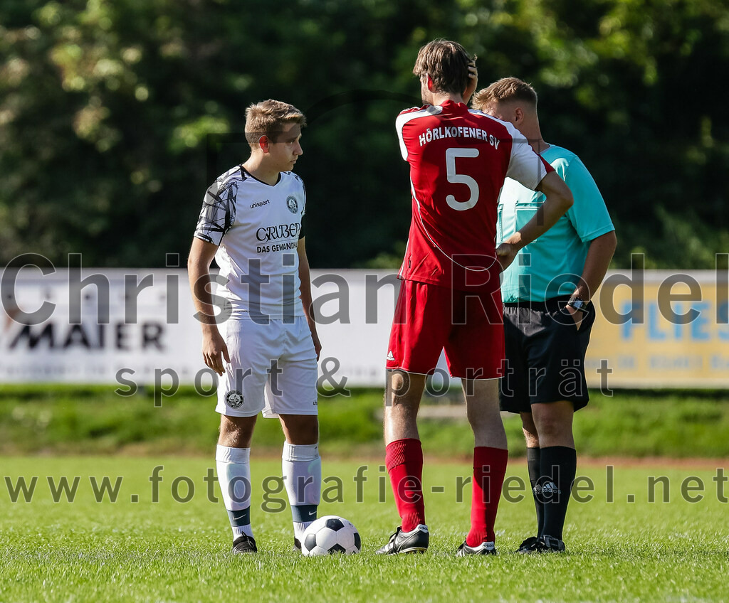 2023-09-09_004_FC_Herzogstadt_II_gegen_SG_Hoerlkofen_Woerth | Erding, Deutschland, 09.09.2023:
Fußball, A-Klassel 2023 / 2024, 6. Spieltag, FC Herzogstadt II gegen SG Hörlkofen/Wörth, Endergebnis: 1:2

Thomas Hertel (FC Herzogstadt, #27), Andreas Groegler (SG Hörlkofen/Wörth, #5)

Foto: Christian Riedel / fotografie-riedel.net