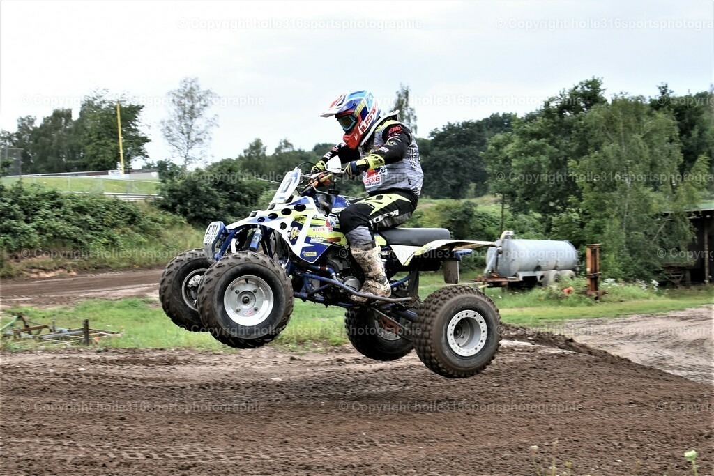 DSC_0189 (2) | Sportfotografie , Motorsport, Motoross, Reitsport, Mointainbike, Enduro,
Landschaft , Outdoor, Eventfotografie, Landschaft, Bilder online bestellen - Realisiert mit Pictrs.com