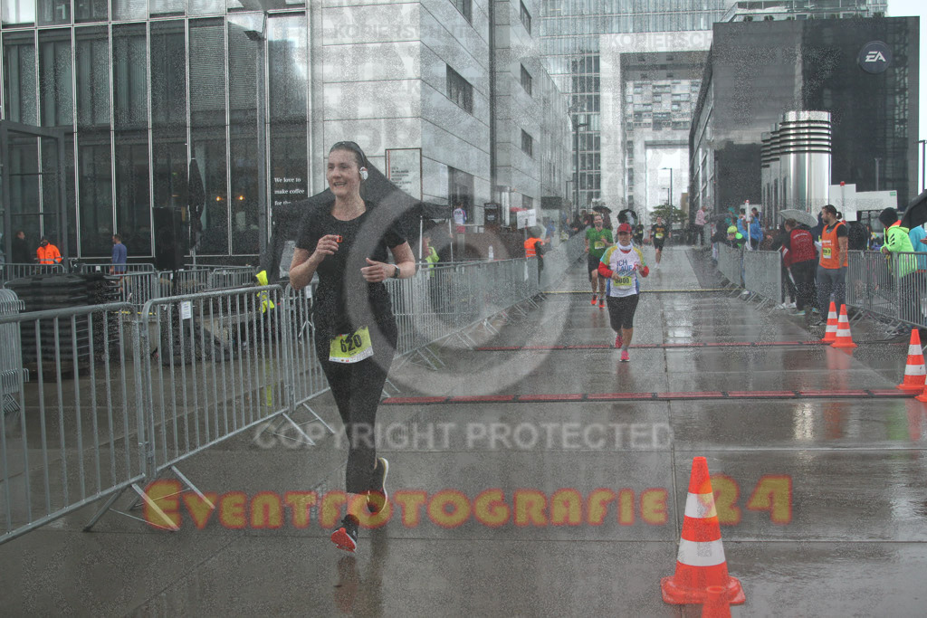 220917_1528_EV4_7864 | Sportfotografie im Rhein-Sieg Kreis, Köln, Bonn, NRW, Rheinland Pfalz, Hessen, etc. Unser Tätigkeitsfeld umfasst den Laufsport vom Volkslauf über den Marathon, Duathlon, Triathon bis zum Ultralauf wie Kölnpfad Ultra oder Schindertrail.